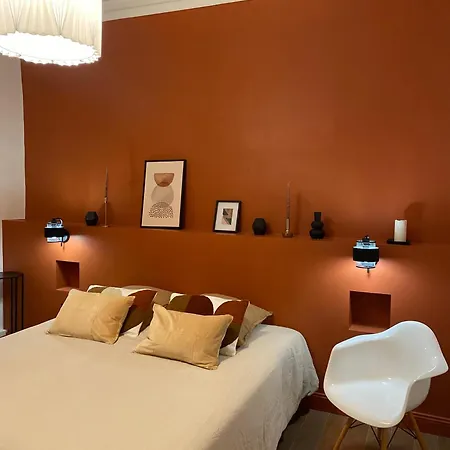 La Halte Des Arenes De De Charme Terracotta Apartment Nimes