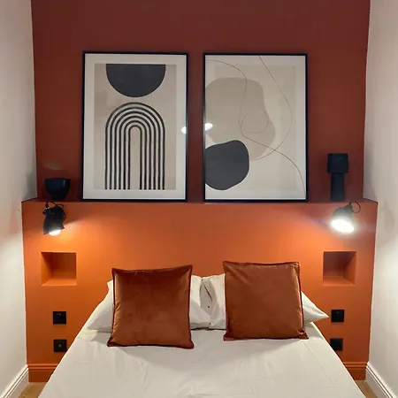 Apartamento La Halte Des Arenes De De Charme Terracotta *