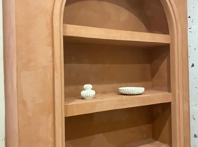 La Halte Des Arenes De De Charme Terracotta Apartment *
