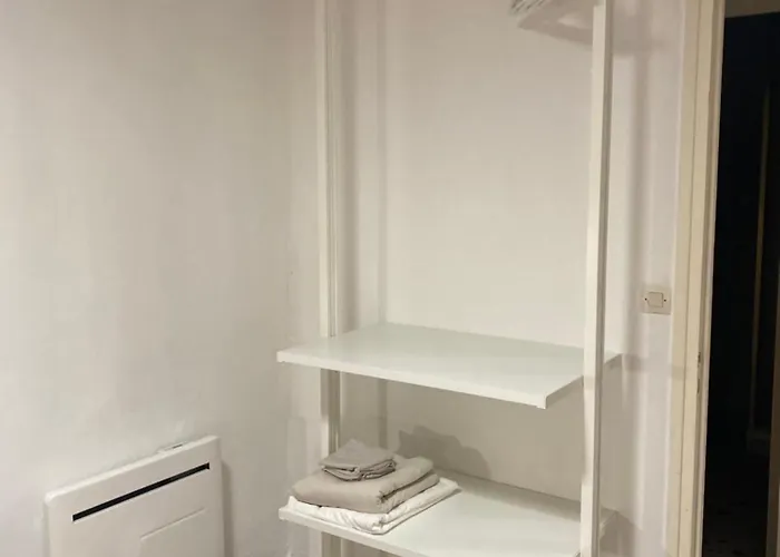 La Halte Des Arenes De De Charme Terracotta Διαμέρισμα Νιμ