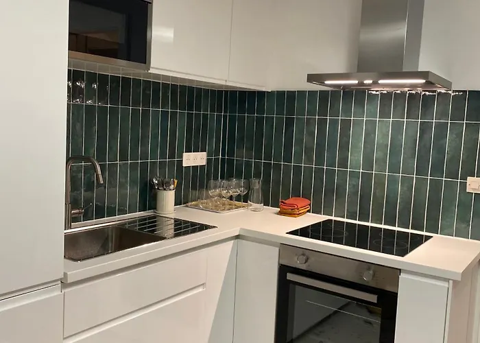 La Halte Des Arenes De De Charme Terracotta * Νιμ