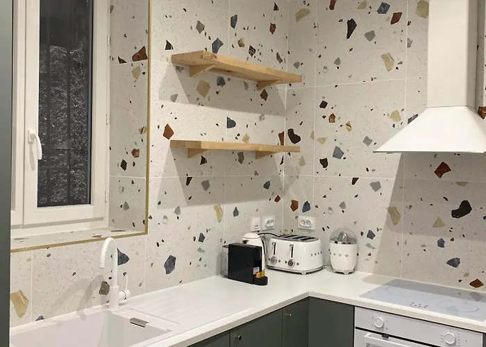 La Halte Des Arenes De De Charme Terracotta Διαμέρισμα